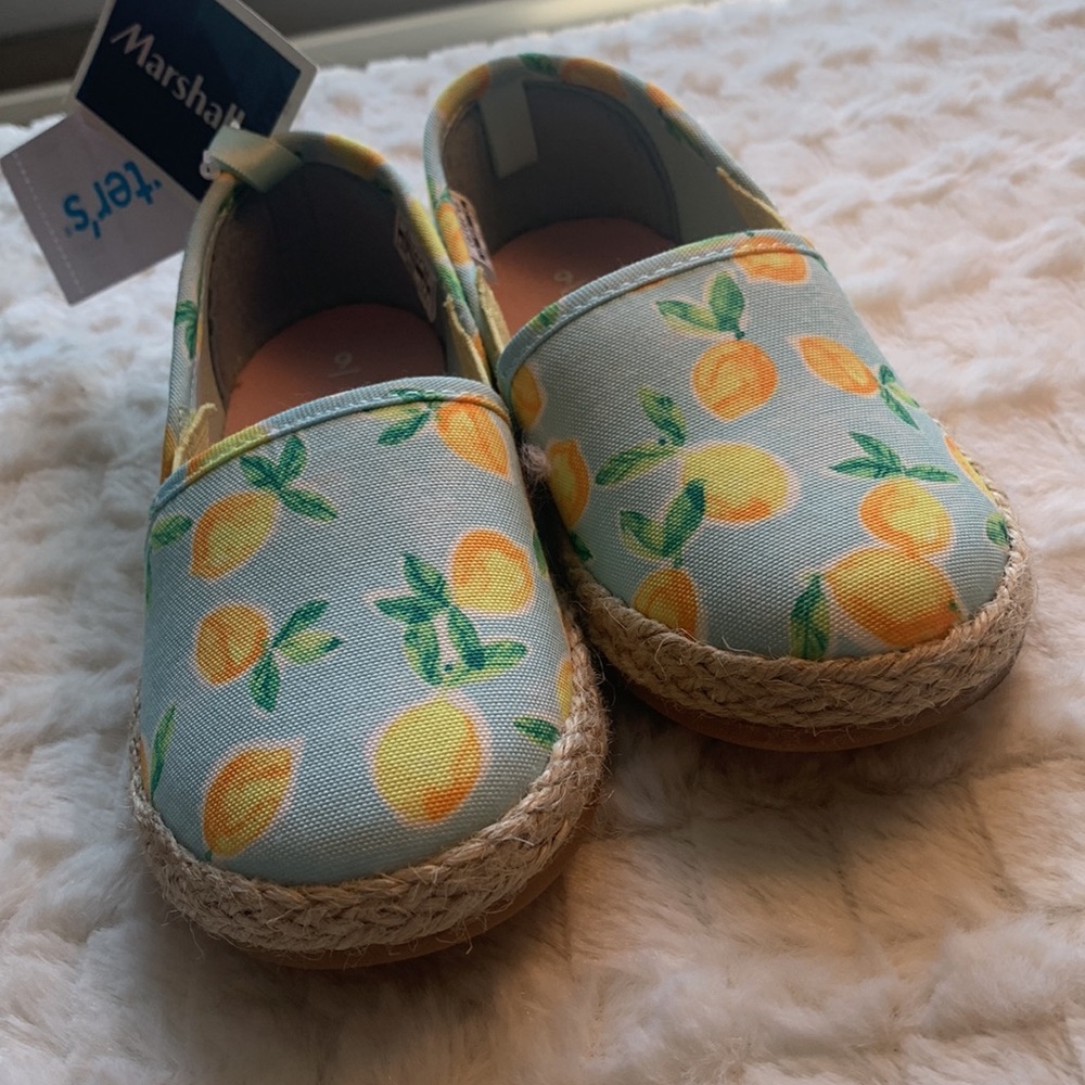 Carters Toddler Girl Size 9 Ani Lemon Print “Toms” NWT